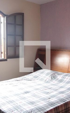 Casa à venda com 257m², 5 quartos e 5 vagassuite