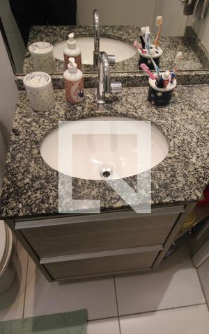 Apartamento à venda com 46m², 2 quartos e 1 vagaBanheiro