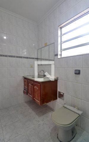 Casa para alugar com 210m², 4 quartos e 2 vagasBanheiro