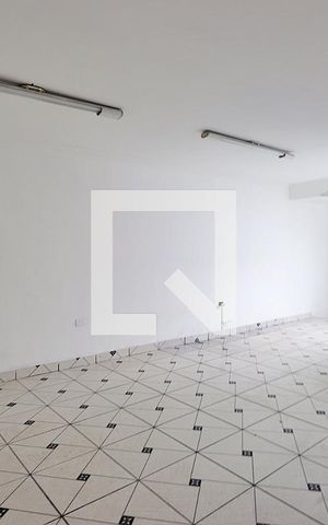 Casa para alugar com 210m², 4 quartos e 2 vagasSalão