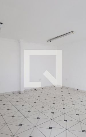 Casa para alugar com 210m², 4 quartos e 2 vagasSalão