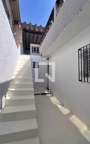 Casa para alugar com 210m², 4 quartos e 2 vagasQuintal lateral
