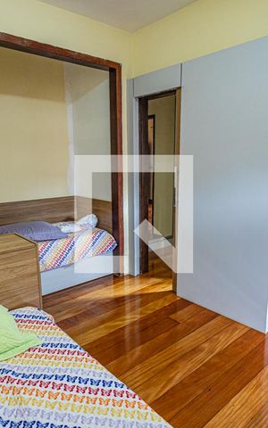 Casa à venda com 259m², 4 quartos e 2 vagasQuarto 1 / Suíte