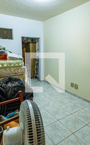 Casa à venda com 259m², 4 quartos e 2 vagasQuarto 4