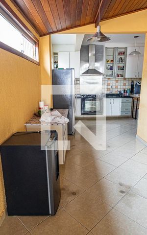 Casa à venda com 259m², 4 quartos e 2 vagasCozinha