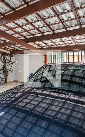 Casa à venda com 259m², 4 quartos e 2 vagasVaga de garagem