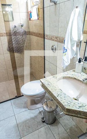 Casa à venda com 259m², 4 quartos e 2 vagasBanheiro da Suíte