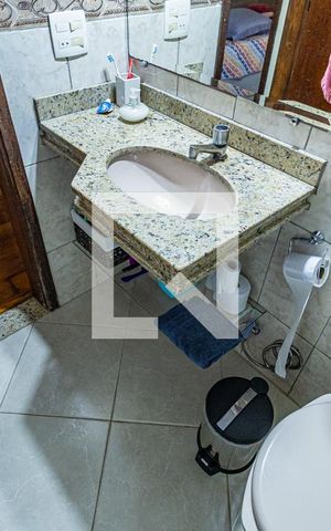 Casa à venda com 259m², 4 quartos e 2 vagasBanheiro da Suíte