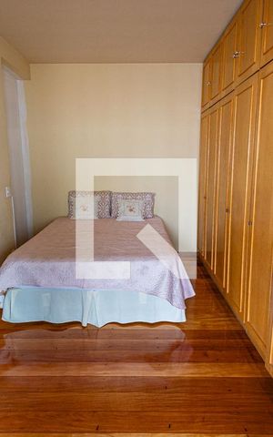 Casa à venda com 259m², 4 quartos e 2 vagasQuarto 3 / Suíte