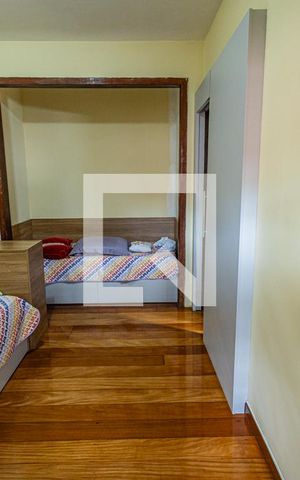 Casa à venda com 259m², 4 quartos e 2 vagasQuarto 1 / Suíte