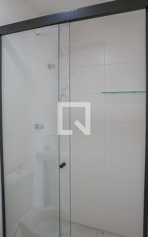 Apartamento à venda com 29m², 1 quarto e sem vaga Apartamento à venda com 29m², 1 quarto e sem vagaBanheiro da Suíte