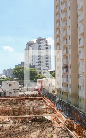Apartamento à venda com 29m², 1 quarto e sem vaga Apartamento à venda com 29m², 1 quarto e sem vagaVista da Sacada