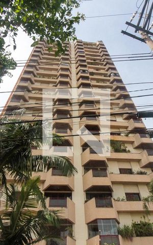 Apartamento à venda com 142m², 4 quartos e 4 vagas Apartamento à venda com 142m², 4 quartos e 4 vagasFachada
