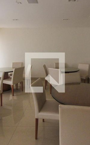 Apartamento à venda com 142m², 4 quartos e 4 vagas Apartamento à venda com 142m², 4 quartos e 4 vagasÁrea comum - Salão de festas