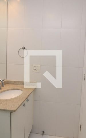 Apartamento para alugar com 71m², 2 quartos e 2 vagasBanheiro Social