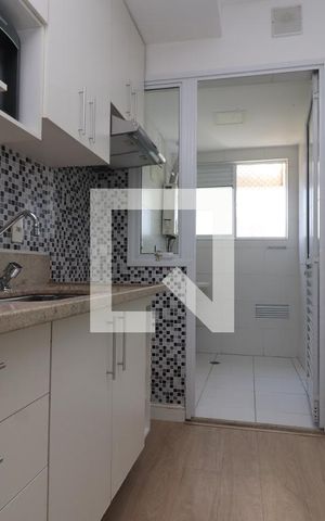 Apartamento para alugar com 71m², 2 quartos e 2 vagasCozinha