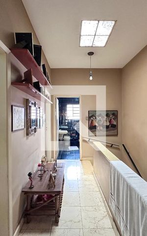Casa à venda com 250m², 5 quartos e sem vagaCorredor Quartos