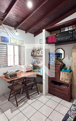 Casa à venda com 250m², 5 quartos e sem vagaSuíte 3 Fundos