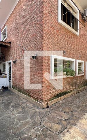 Casa à venda com 250m², 5 quartos e sem vagaQuintal