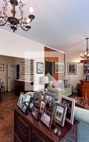 Casa à venda com 250m², 5 quartos e sem vagaSala