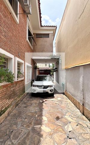 Casa à venda com 250m², 5 quartos e sem vagaQuintal