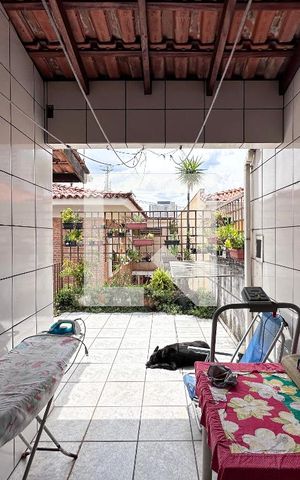 Casa à venda com 250m², 5 quartos e sem vagaÁrea de Serviço