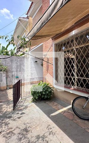 Casa à venda com 250m², 5 quartos e sem vagaJardim
