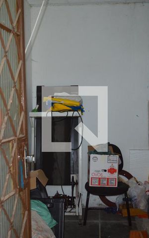 Casa para alugar com 360m², 6 quartos e 1 vagaQuarto 6 (Depósito)