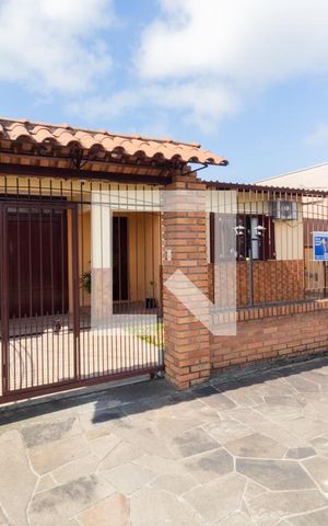 Casa à venda com 277m², 4 quartos e 3 vagasFachada