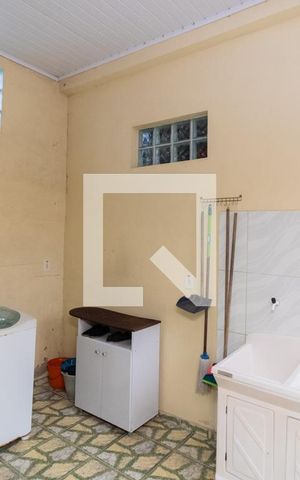 Casa à venda com 277m², 4 quartos e 3 vagasCasa 2 -Área de Serviço