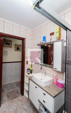Casa à venda com 277m², 4 quartos e 3 vagasCasa 1 -Banheiro
