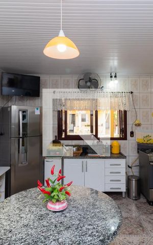 Casa à venda com 277m², 4 quartos e 3 vagasCasa 1 -Cozinha