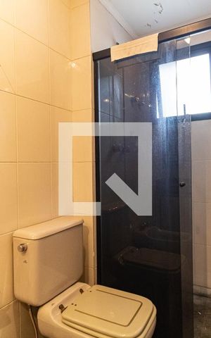 Apartamento à venda com 186m², 4 quartos e 3 vagas Apartamento à venda com 186m², 4 quartos e 3 vagasBanheiro da Suíte 1