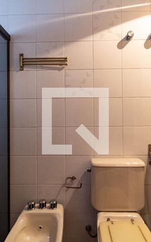 Apartamento à venda com 186m², 4 quartos e 3 vagas Apartamento à venda com 186m², 4 quartos e 3 vagasBanheiro da Suíte 2