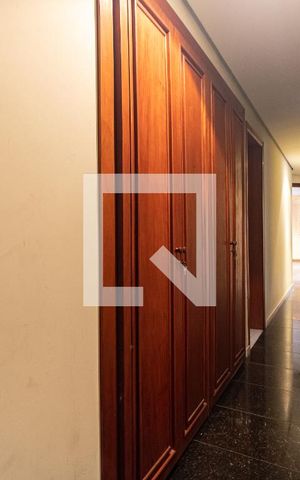 Apartamento à venda com 186m², 4 quartos e 3 vagas Apartamento à venda com 186m², 4 quartos e 3 vagasCorredor