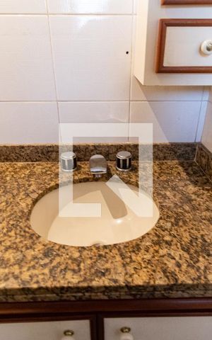 Apartamento à venda com 186m², 4 quartos e 3 vagas Apartamento à venda com 186m², 4 quartos e 3 vagasBanheiro da Suíte 2