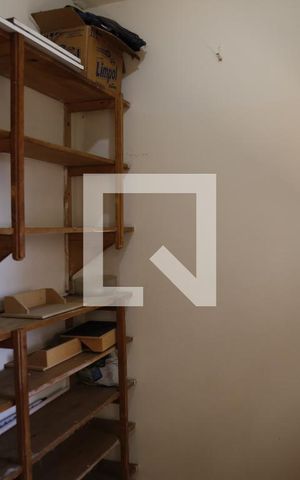Casa à venda com 200m², 3 quartos e 3 vagasQuarto de Serviço