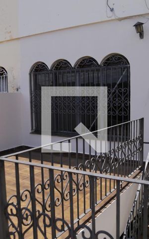 Casa à venda com 200m², 3 quartos e 3 vagasVaranda