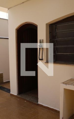 Casa à venda com 200m², 3 quartos e 3 vagasQuintal
