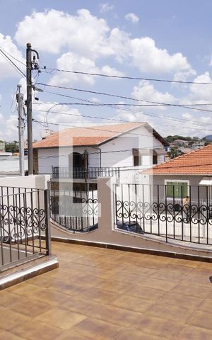 Casa à venda com 200m², 3 quartos e 3 vagasVaranda
