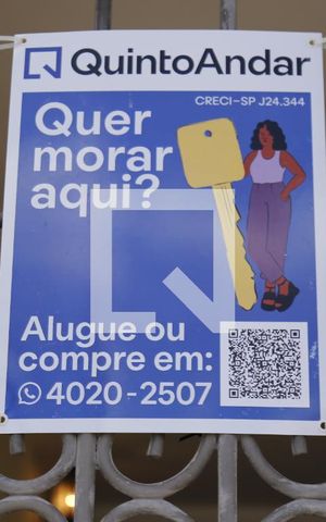 Casa à venda com 200m², 3 quartos e 3 vagasPlaquinha