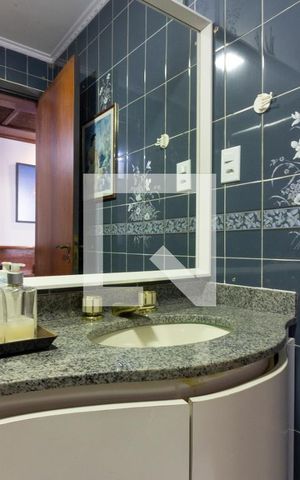 Apartamento à venda com 160m², 3 quartos e 2 vagasbanheiro