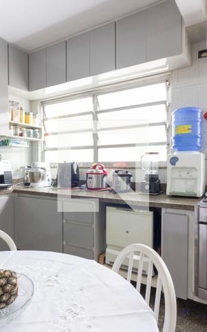 Apartamento à venda com 160m², 3 quartos e 2 vagasCozinha