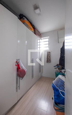 Apartamento à venda com 122m², 3 quartos e 1 vaga Apartamento à venda com 122m², 3 quartos e 1 vagaÁrea de Serviço