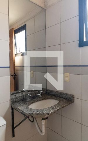 Apartamento para alugar com 63m², 2 quartos e 1 vaga Apartamento para alugar com 63m², 2 quartos e 1 vagaBanheiro da Suíte