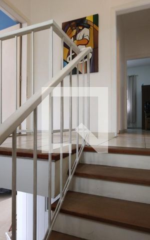 Casa à venda com 325m², 4 quartos e 6 vagasHall dos quartos