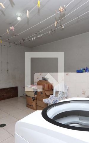 Casa à venda com 325m², 4 quartos e 6 vagasLavanderia
