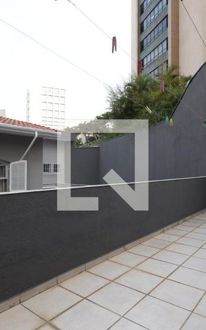 Casa à venda com 325m², 4 quartos e 6 vagasVaranda da Edícula