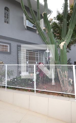 Casa à venda com 325m², 4 quartos e 6 vagasJardim