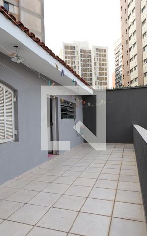 Casa à venda com 325m², 4 quartos e 6 vagasVaranda da Edícula